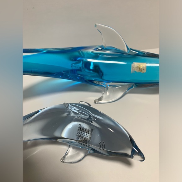 Crystal Blue Dolphin Fifth Avenue Art Glass Blue & Clear Set of 2 Dolphins - Picture 3 of 16